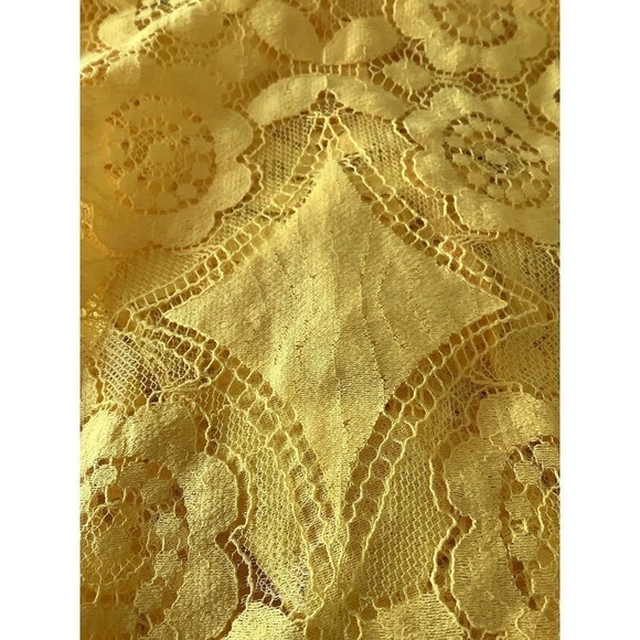 Sheer Yellow Boxy Fit Boho Lace Crop Top Approx. Size M - Picture 5 of 6